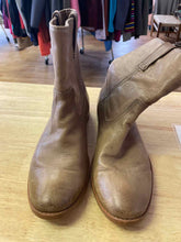 Load image into Gallery viewer, Shoe Size 8 Frye Light Brown Boots