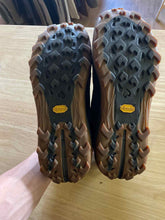 Load image into Gallery viewer, 11.5 Danner Men's Hiking Shoes