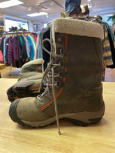 Load image into Gallery viewer, Shoe Size 9.5 Keen Brown Women's Winter Boots