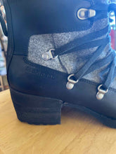 Load image into Gallery viewer, Shoe Size 8.5 Merrell Black Boots