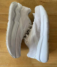 Load image into Gallery viewer, Women's Shoe Size 6 Brooks White Running Shoes