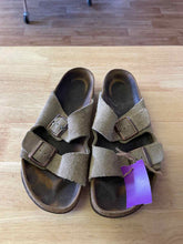 Load image into Gallery viewer, 40 Birkenstock Men's Sandals
