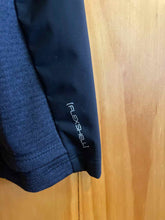 Load image into Gallery viewer, Size M Saucony Men's Sweater & Sweatshirt