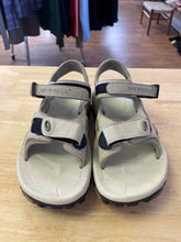 Load image into Gallery viewer, Shoe Size 6 Merrell Beige Sandals