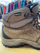 Load image into Gallery viewer, Women's Shoe Size 8 La Sportiva Brown Hiking Boots