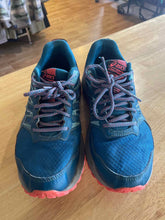 Load image into Gallery viewer, Women's Shoe Size 8.5 Asics Blue Trail Running Shoes