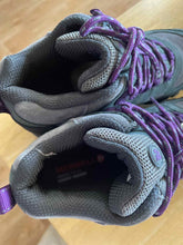 Load image into Gallery viewer, Shoe Size 6 Merrell Hiking Boots