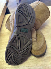 Load image into Gallery viewer, Shoe Size 7 UGG Brown Boots