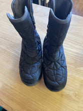 Load image into Gallery viewer, Unisex Columbia Black Boots