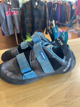Load image into Gallery viewer, Scarpa Women's 8 Shoes
