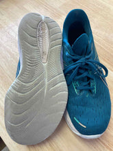 Load image into Gallery viewer, Women's Shoe Size 8.5 Asics Teal Running Shoes