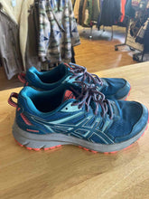 Load image into Gallery viewer, Women's Shoe Size 8.5 Asics Blue Trail Running Shoes