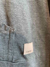 Load image into Gallery viewer, Size XL Vuori Green Women's Sweater &amp; Sweatshirt

