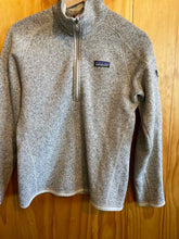 Load image into Gallery viewer, Size Small Patagonia Cream Women's Fleece Sweatshirt
