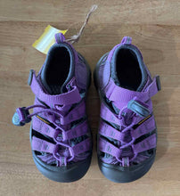 Load image into Gallery viewer, Keen Sandals

