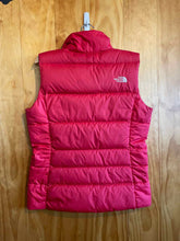 Load image into Gallery viewer, Size M The North Face Red Women's Vest
