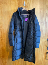 Load image into Gallery viewer, Women Size Small Patagonia Black Women's Winter Jacket
