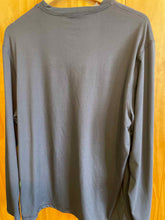 Load image into Gallery viewer, Size Medium Hang Ten Men's Long Sleeve Shirt
