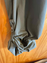 Load image into Gallery viewer, Size 12 Columbia Green Women's Hiking Pants
