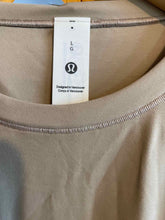 Load image into Gallery viewer, Size Large Lululemon Tan Women&#39;s Short Sleeve Shirt
