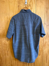 Load image into Gallery viewer, Size L pd &amp; c Men&#39;s Short Sleeve Shirt
