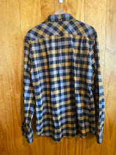 Load image into Gallery viewer, Size XL Fjall Raven Men&#39;s Long Sleeve Shirt
