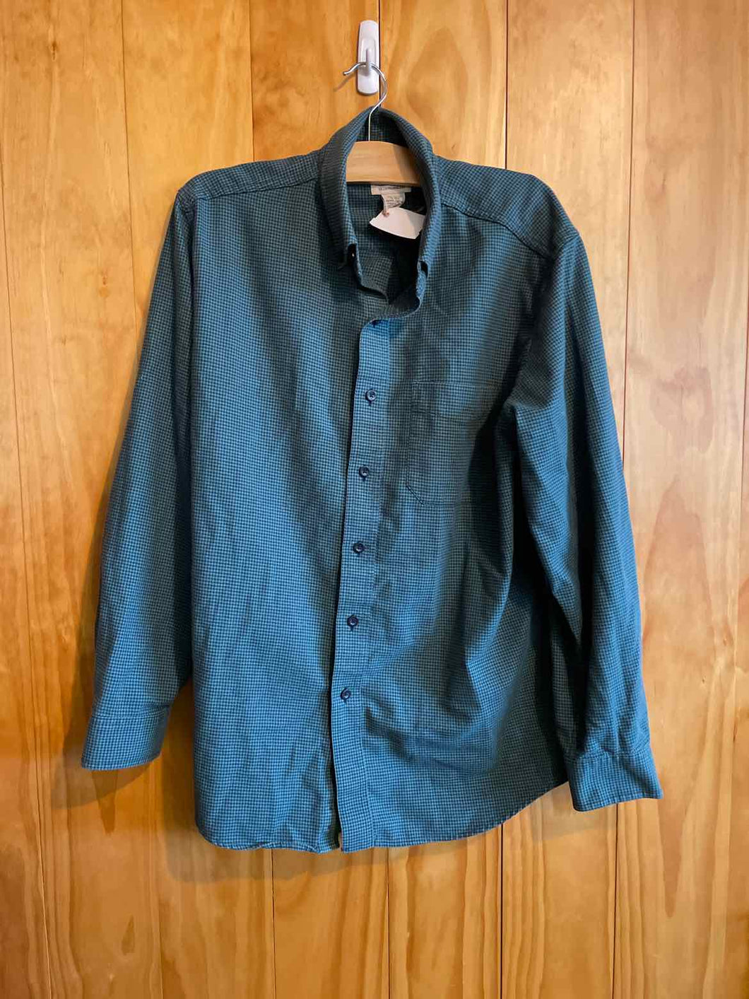 Size Medium L.L. Bean Men's Long Sleeve Shirt