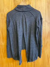 Load image into Gallery viewer, Size XS Free People Grey Women's Sweater &amp; Sweatshirt
