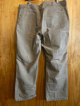 Load image into Gallery viewer, Size 38x30 Wrangler Men's Pants
