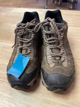 Load image into Gallery viewer, Shoe Size 7 Oboz Brown Hiking Shoes
