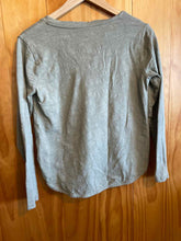 Load image into Gallery viewer, Size XS Duluth Trading Olive Women's Long Sleeve Shirt

