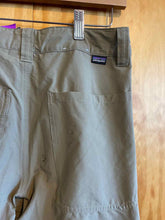 Load image into Gallery viewer, Size 28 Patagonia Men&#39;s Hiking Pants
