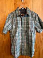 Load image into Gallery viewer, Size M Marmot Men&#39;s Short Sleeve Shirt
