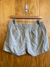 Load image into Gallery viewer, Size 8 Marmot Khaki Women's Shorts
