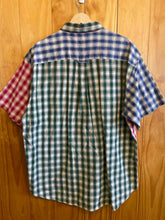 Load image into Gallery viewer, Size L Dockers Men's Short Sleeve Shirt
