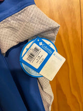 Load image into Gallery viewer, Size L Columbia Men&#39;s Long Sleeve Shirt

