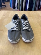 Load image into Gallery viewer, Unisex Shoe Size 8.5 Vans Casual Shoes
