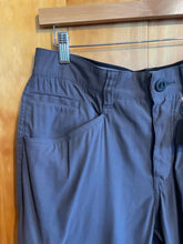 Load image into Gallery viewer, Size 32 Orvis Men's Pants
