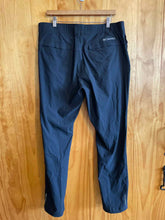 Load image into Gallery viewer, Size 36 Columbia Men&#39;s Hiking Pants
