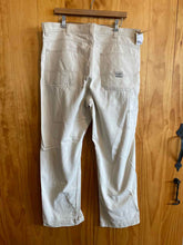 Load image into Gallery viewer, Size 38x32 Eddie Bauer Men&#39;s Jeans
