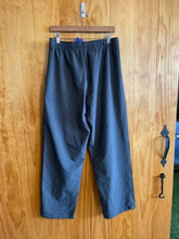 Load image into Gallery viewer, Size Large Nike Men&#39;s Pants

