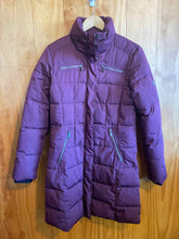 Load image into Gallery viewer, Women Size XS Boulder Gear Magenta Women&#39;s Winter Jacket
