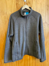 Load image into Gallery viewer, Patagonia Men's Fleece
