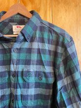 Load image into Gallery viewer, Size XL Fjall Raven Men&#39;s Long Sleeve Shirt
