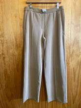 Load image into Gallery viewer, Size Large Lululemon Tan Women&#39;s Sweatpants
