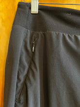 Load image into Gallery viewer, Size 8 Athleta Black Skirt
