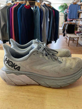 Load image into Gallery viewer, Women's Shoe Size 8.5 Hoka Grey Running Shoes
