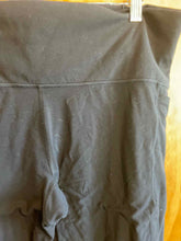 Load image into Gallery viewer, Size XL Athleta Black Women's Leggings
