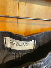 Load image into Gallery viewer, Size Small Madewell Black Women's Jeans
