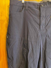 Load image into Gallery viewer, Size 36 Eddie Bauer Men's Pants
